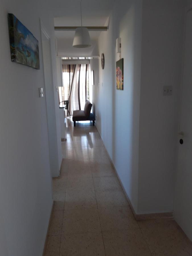 La Veranda Sea View Apartments ลาร์นาคา ภายนอก รูปภาพ