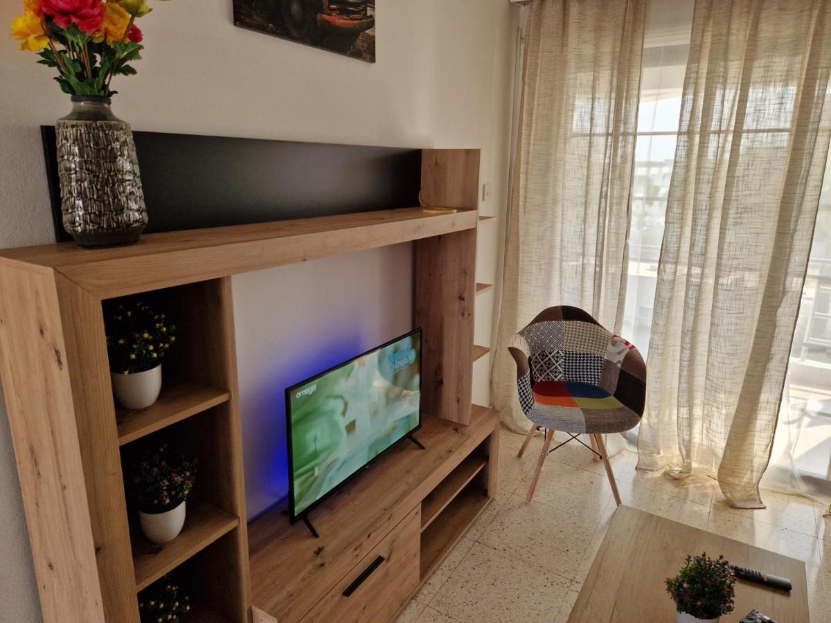 La Veranda Sea View Apartments ลาร์นาคา ภายนอก รูปภาพ